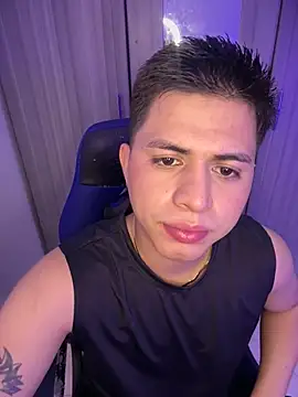 Snapshot of Niicky1_ chatting on April 1, 2:25 pm Niicky1 online show from April 1, 2:25 pm