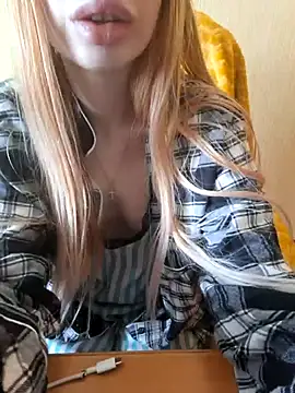 Elza kom online show from February 15, 4:42 am