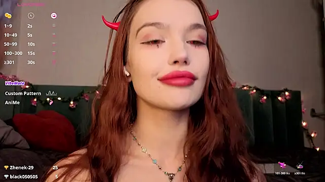 PrettyLilie online show from November 1, 12:07 pm