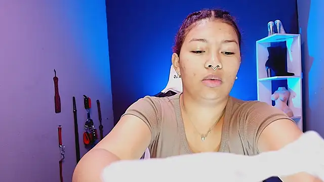 JadaRoberts online show from November 18, 12:42 pm