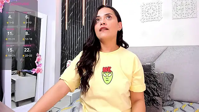 Snapshot of katrina_kaif_x chatting on March 1, 7:15 pm katrina kaif x online show from March 1, 7:15 pm