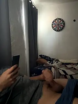 Magicerosxx69 online show from November 6, 3:57 pm