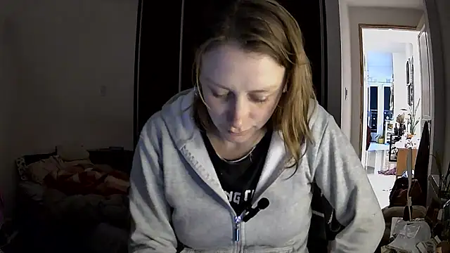 Snapshot of stupid_babybird chatting on September 12, 10:43 pm stupid babybird online show from September 12, 10:43 pm