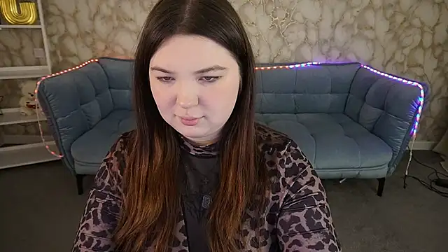 RosieMoons online show from February 2, 8:40 pm