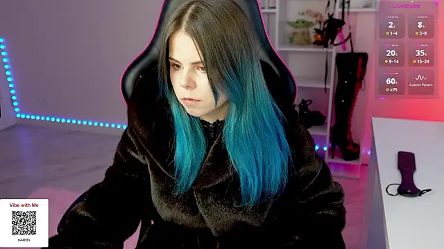 Latex Kitty online show from February 1, 2:37 pm