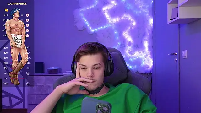 DENIS HERE online show from December 10, 4:06 pm