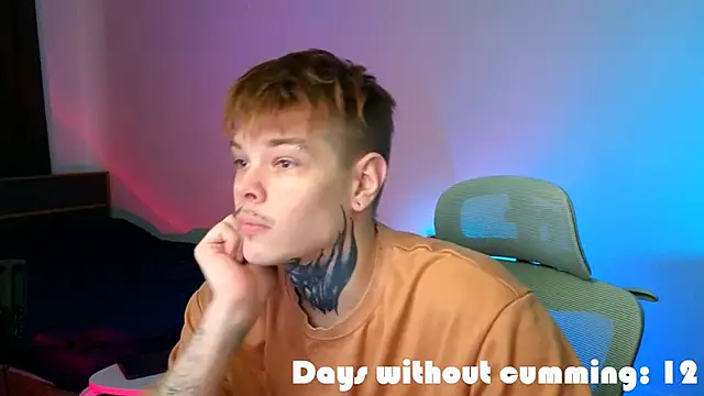 DENIS HERE online show from February 7, 1:15 pm