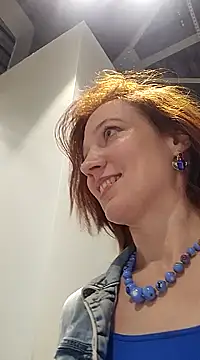 Exhibitionsplit online show from February 25, 5:15 pm