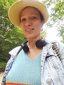 Exhibitionsplit online show from September 30, 11:59 am