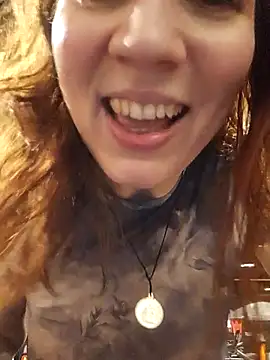 Exhibitionsplit online show from March 26, 10:37 pm