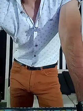 Snapshot of pretorianoo53 chatting on December 22, 4:50 am pretorianoo53 online show from December 22, 4:50 am