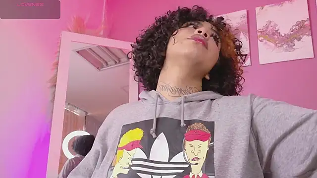 foxxy-lov3 online show from October 20, 11:43 am