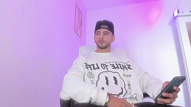 Snapshot of Ethan_mullers chatting on January 17, 8:55 pm Ethan mullers online show from January 17, 8:55 pm