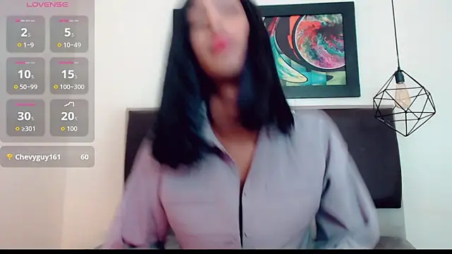 hilary rodriguez online show from January 17, 7:39 pm