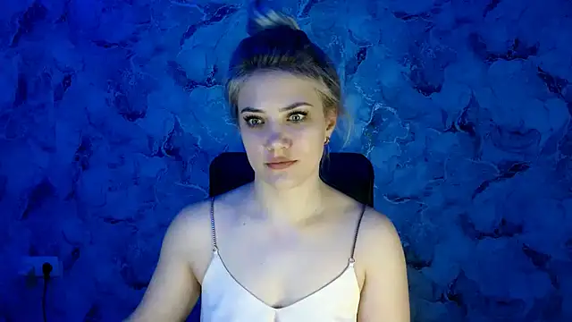 nika gold1 online show from February 14, 9:10 pm