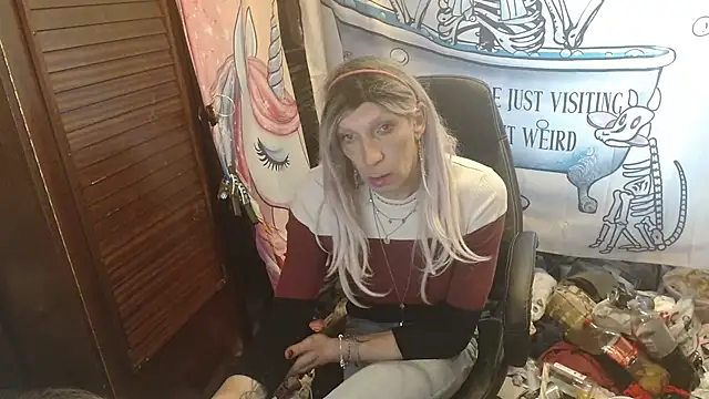 Ombeline1 online show from April 5, 11:07 am