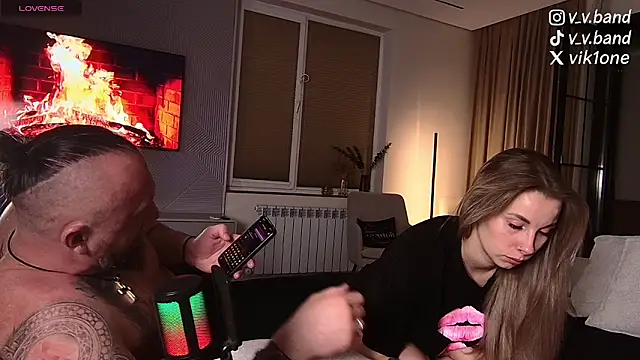 niki7377 online show from March 8, 5:28 pm