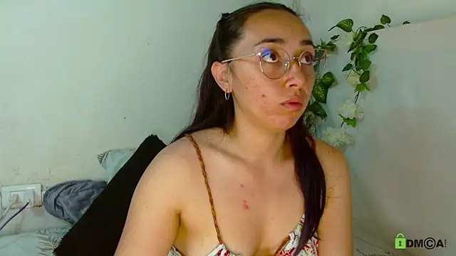 Hot Candy  online show from April 29, 1:43 am
