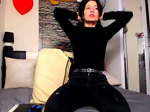 Angelique An online show from February 23, 7:33 am