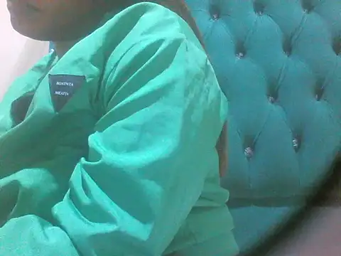 Snapshot of Sexy_Riri chatting on February 26, 8:02 am Sexy Riri online show from February 26, 8:02 am