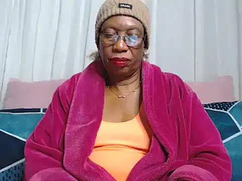 Snapshot of Freakyassnwildx chatting on May 20, 11:27 am Freakyassnwildx online show from May 20, 11:27 am
