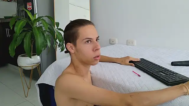 grey   27 online show from March 13, 6:34 pm