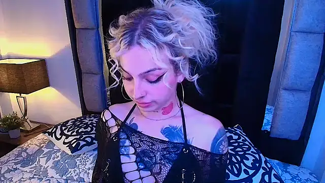 Bonnie vega online show from September 18, 9:06 pm