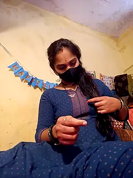 Snapshot of Hi_Radhika chatting on January 27, 7:45 am Hi Radhika online show from January 27, 7:45 am