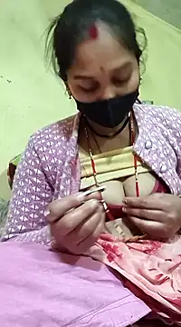 Snapshot of Hi_Radhika chatting on February 1, 5:05 pm Hi Radhika online show from February 1, 5:05 pm