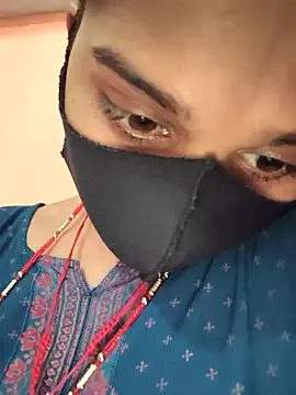 Snapshot of Hi_Radhika chatting on February 19, 8:22 am Hi Radhika online show from February 19, 8:22 am