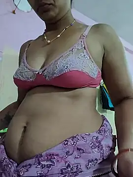 Snapshot of Hi_Radhika chatting on March 12, 5:17 pm Hi Radhika online show from March 12, 5:17 pm