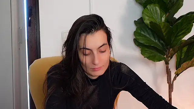 NinaCrystal1 online show from March 22, 8:07 am