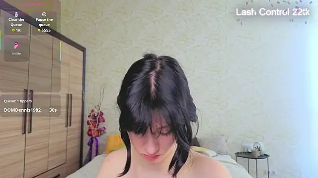 Snapshot of JulisSweet chatting on May 9, 7:02 am JulisSweet online show from May 9, 7:02 am