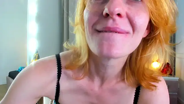 SquirtyAlisa online show from September 12, 10:32 pm