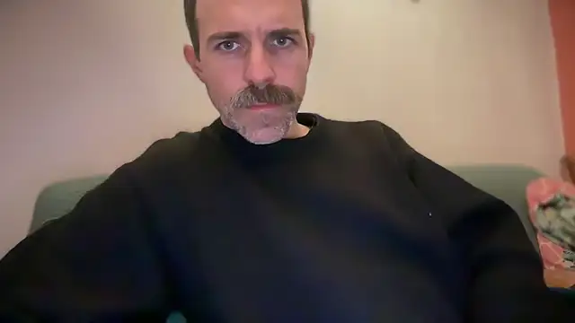 Snapshot of Brianjonest chatting on February 3, 5:07 pm Brianjonest online show from February 3, 5:07 pm