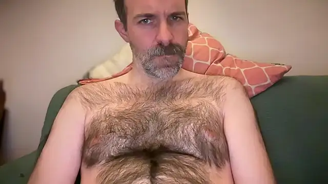 Snapshot of Brianjonest chatting on February 19, 6:15 pm Brianjonest online show from February 19, 6:15 pm