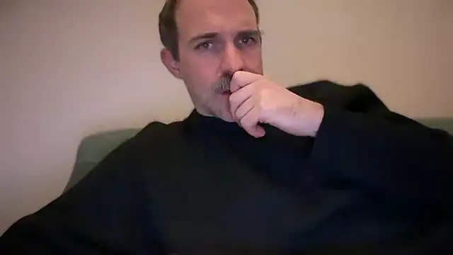 Snapshot of Brianjonest chatting on March 14, 10:04 pm Brianjonest online show from March 14, 10:04 pm