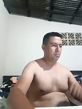 Snapshot of walwan85 chatting on December 18, 10:10 am walwan85 online show from December 18, 10:10 am