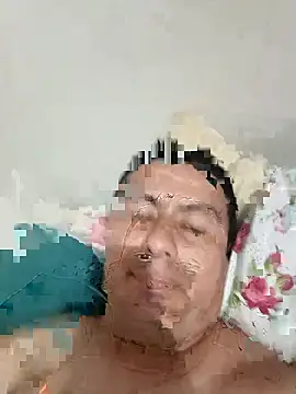 Snapshot of walwan85 chatting on January 6, 1:20 am walwan85 online show from January 6, 1:20 am