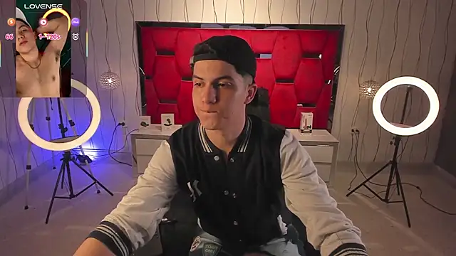 Brat  online show from December 15, 7:51 pm