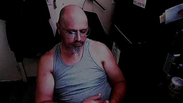 KrazyLegz online show from May 23, 6:01 pm