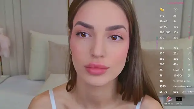 BellaHalles online show from February 25, 5:50 am