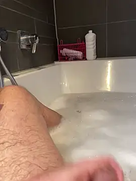 LivingLegend1978 online show from February 20, 9:21 am