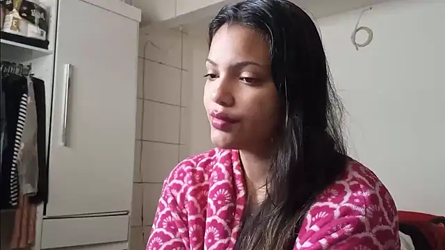 Snapshot of bombomepimenta chatting on December 9, 12:19 pm bombomepimenta online show from December 9, 12:19 pm