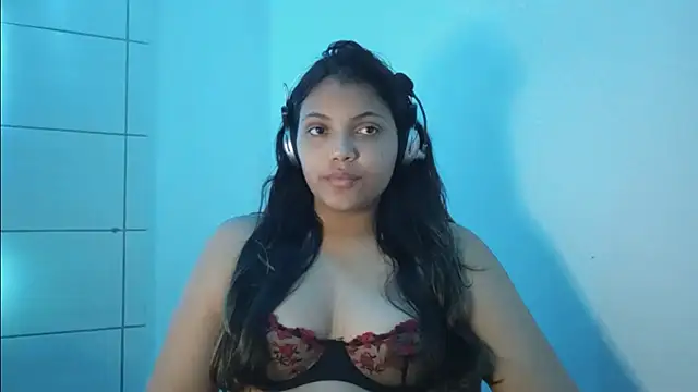 Snapshot of bombomepimenta chatting on January 18, 2:25 am bombomepimenta online show from January 18, 2:25 am