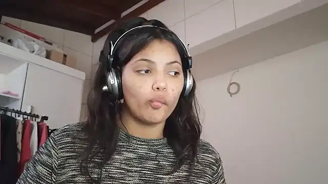 Snapshot of bombomepimenta chatting on October 13, 4:18 pm bombomepimenta online show from October 13, 4:18 pm
