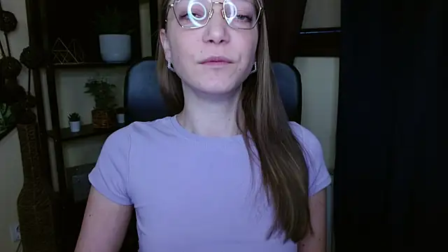 EmillyPlay online show from February 16, 6:31 am