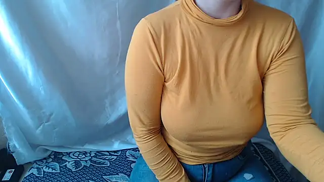 Burberrry  online show from May 21, 5:36 am