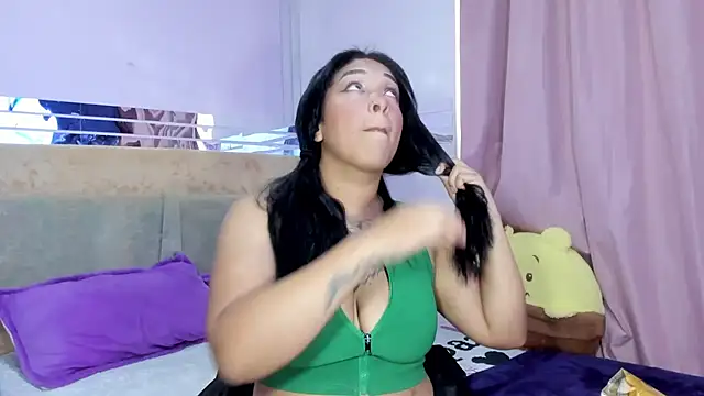 Snapshot of celesttemoon chatting on July 25, 7:33 pm celesttemoon online show from July 25, 7:33 pm