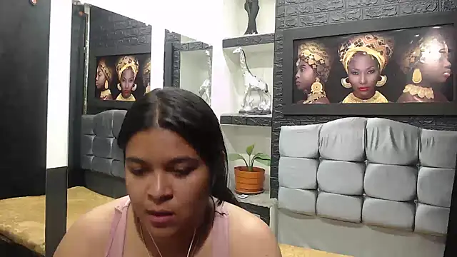 Snapshot of sia_cavad chatting on December 27, 12:45 pm sia cavad online show from December 27, 12:45 pm